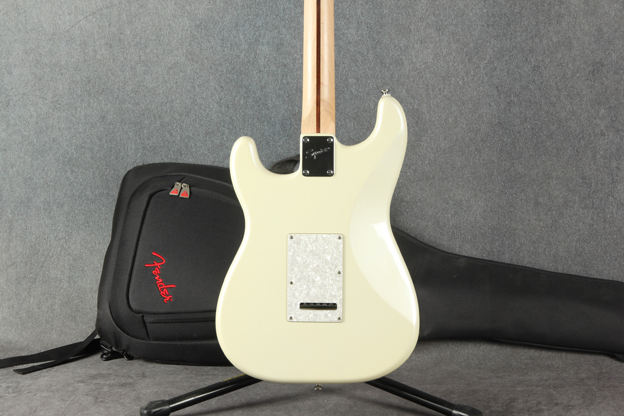 Squier Deluxe Stratocaster Pearl White 2nd Hand | Rich Tone Music