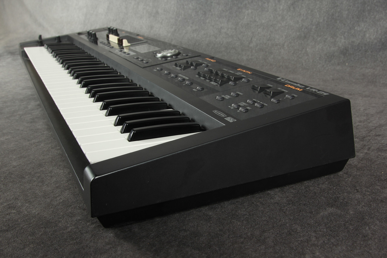 Roland V-Combo VR-09 Keyboard 2nd Hand | Rich Tone Music