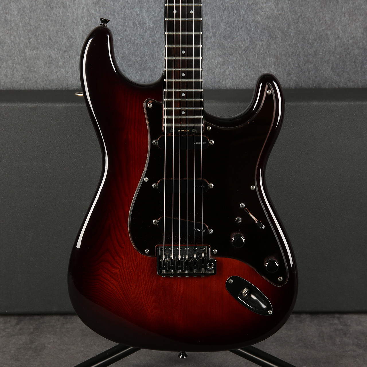 Levinson Blade RH4 Dark Tobacco Burst 2nd Hand | Rich Tone Music
