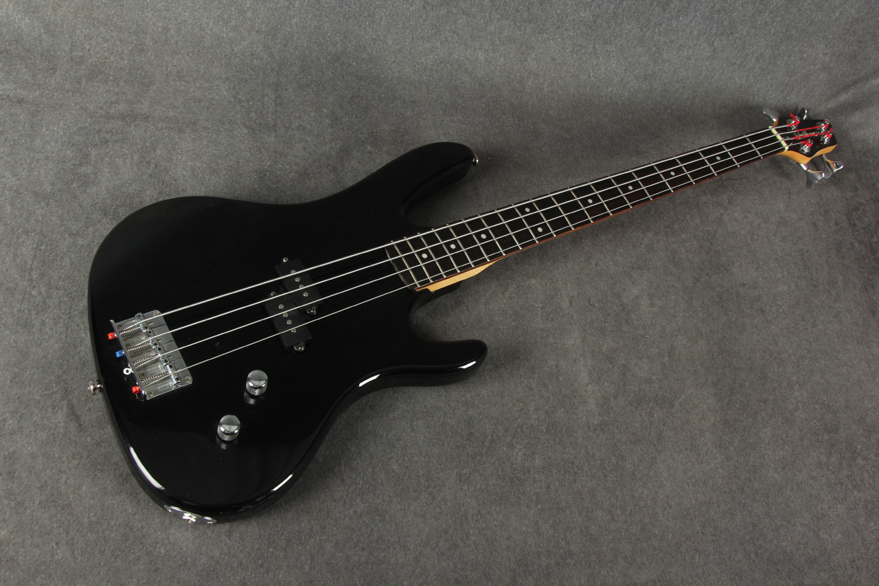 調整済み！ Washburn XB-100 プレシジョンベースタイプ！ Washburn XB100 Bass Guitar Black 2nd Hand | Rich Tone Music