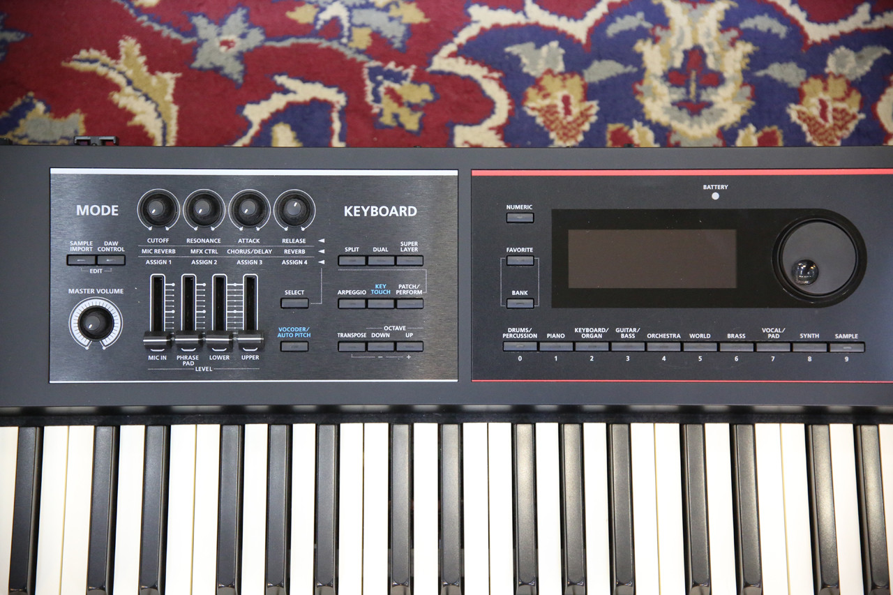 Roland JUNO-DS88 88-Key Synthesizer 2nd Hand | Rich Tone Music
