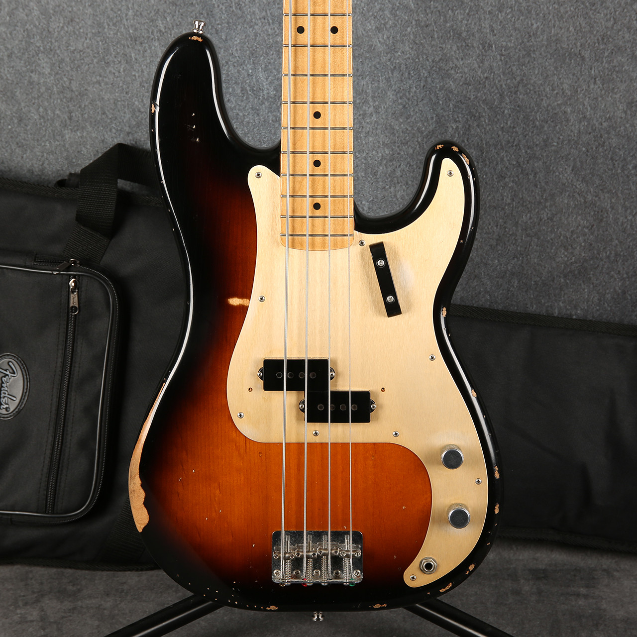 ベース Fender Road Worn 50s Precision Bass Fender Road Worn 50s Precision Bass 2 Tone Sunburst 2nd Hand