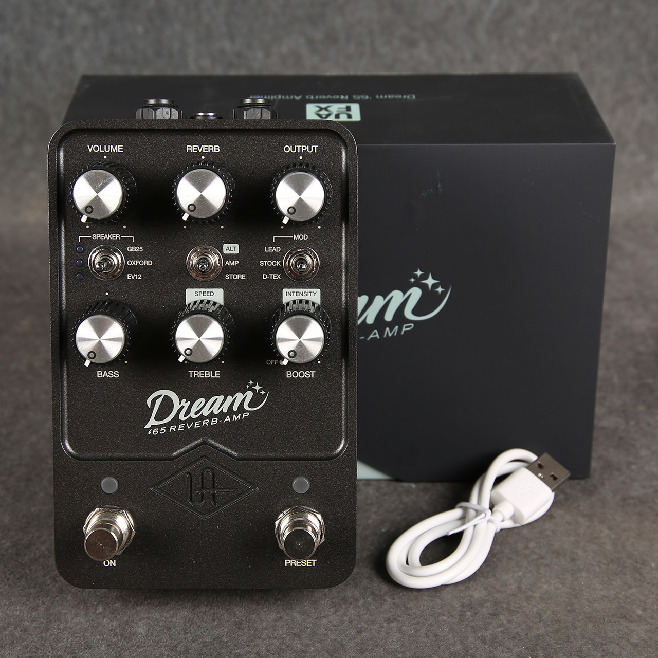 UAFX Universal Dream Emulator Review: ギターエフェクター UAFX