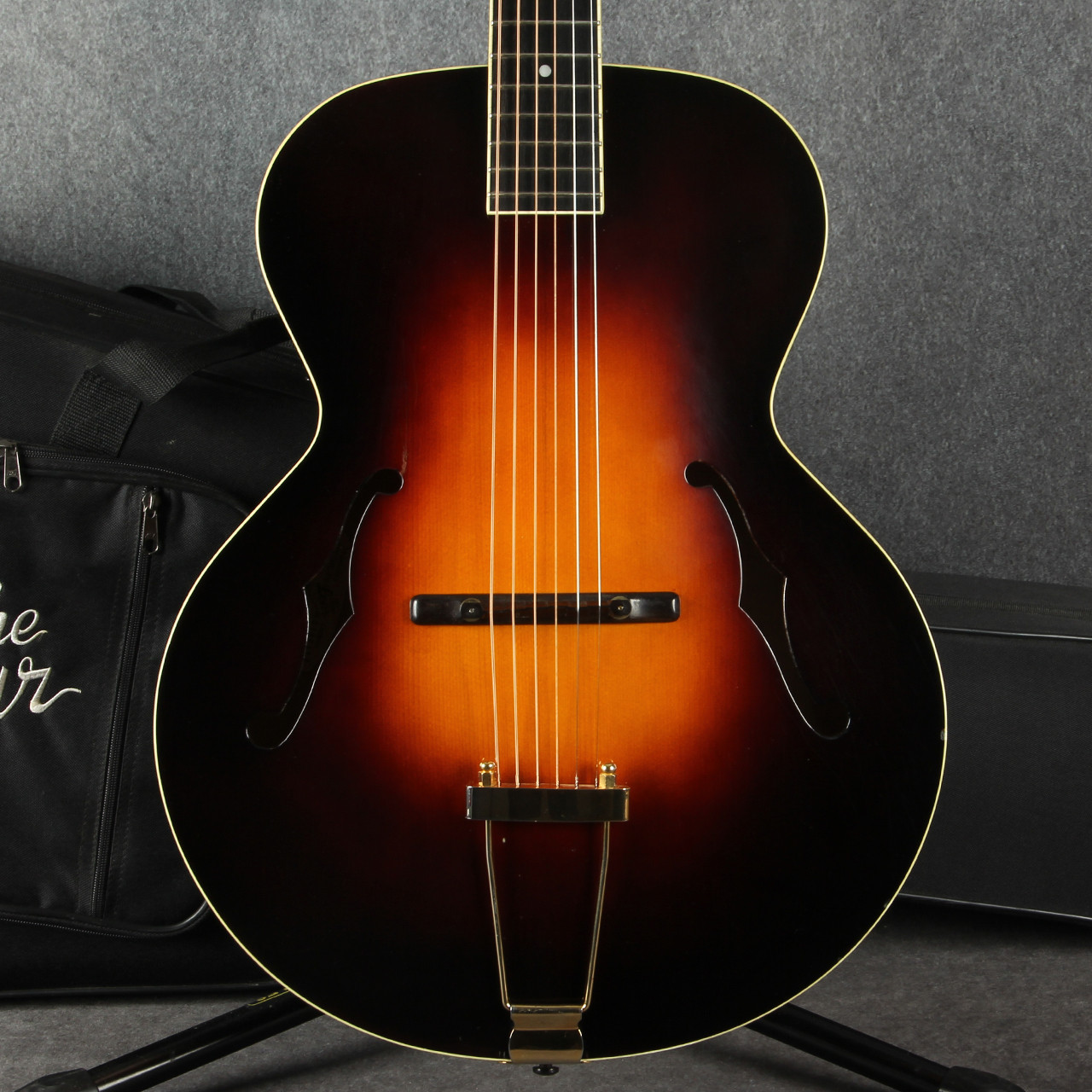 The Loar LH-700 Vintage Sunburst 2nd Hand | Rich Tone Music