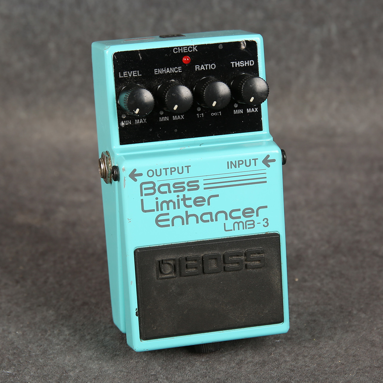 Boss LMB-3 – Thomann UK BOSS LMB-3 Bass Limiter Enhancer