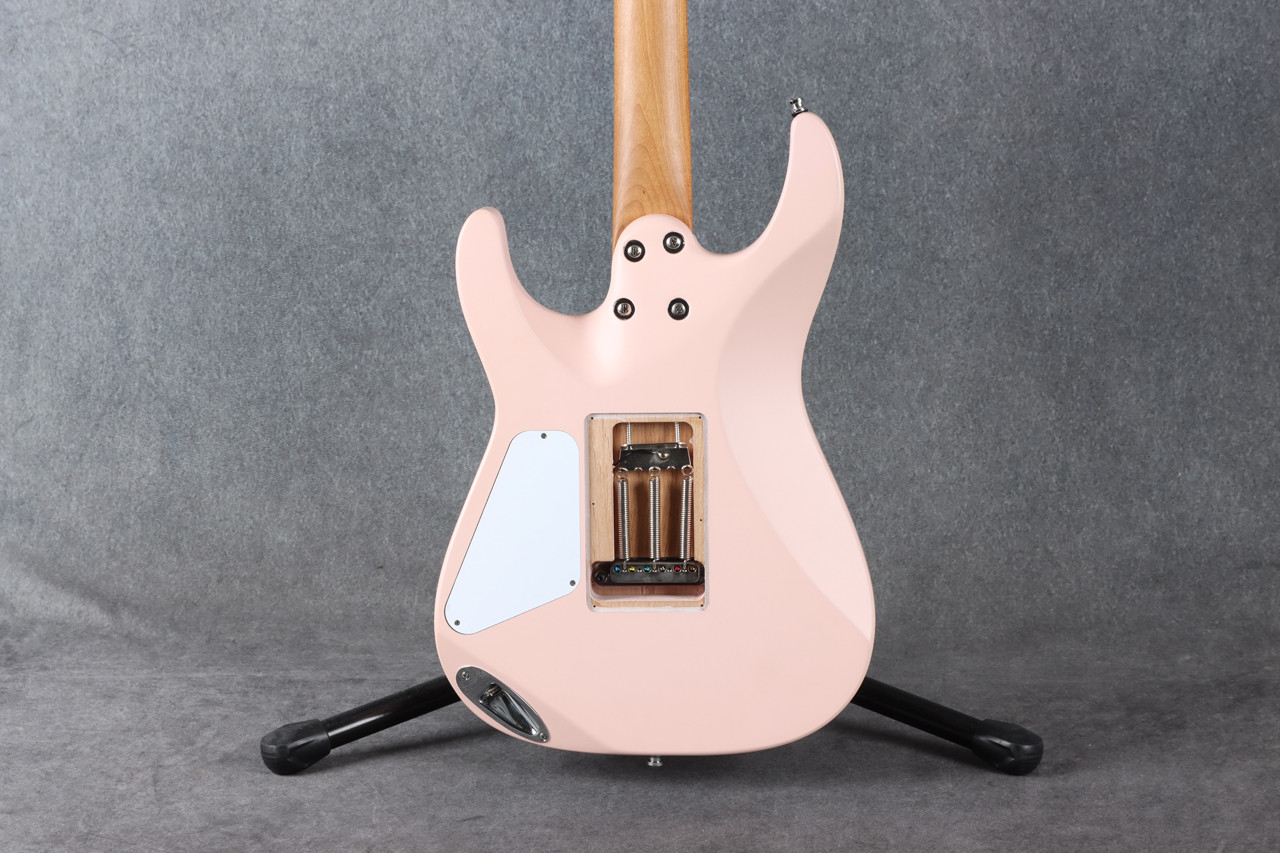 【2025年7月購入】Charvel Pro-Mod DK24 HSS Charvel Pro-Mod DK24 HSS 2PT CM Shell Pink | guitarguitar