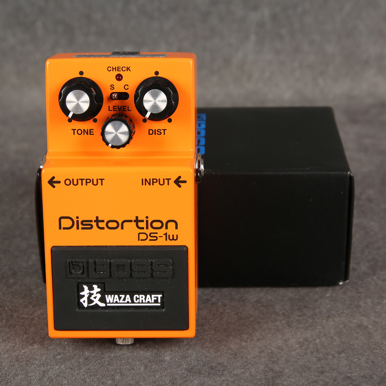 DS-1W Boss Distortion site of World BOSS DS-1W