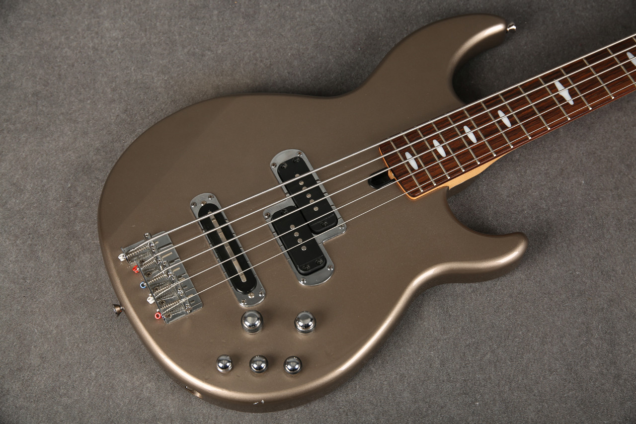 Yamaha BB615 5 String Bass Pewter Grey 2nd Hand | Rich Tone Music