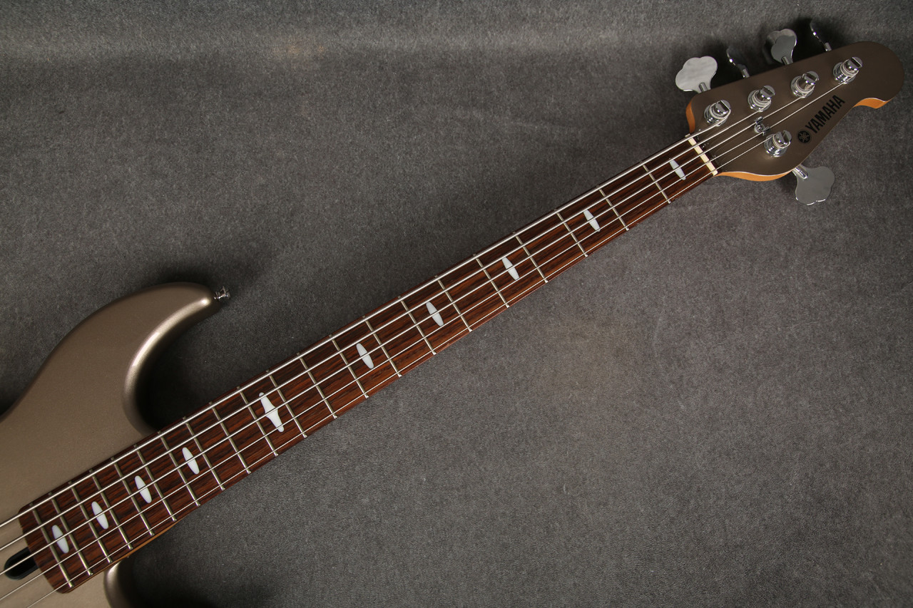 Yamaha BB615 5 String Bass Pewter Grey 2nd Hand | Rich Tone Music