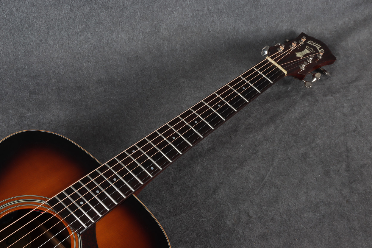 ギター GAD Guild GAD 40 Acoustic Guitar Sunburst 2nd Hand | Rich Tone Music