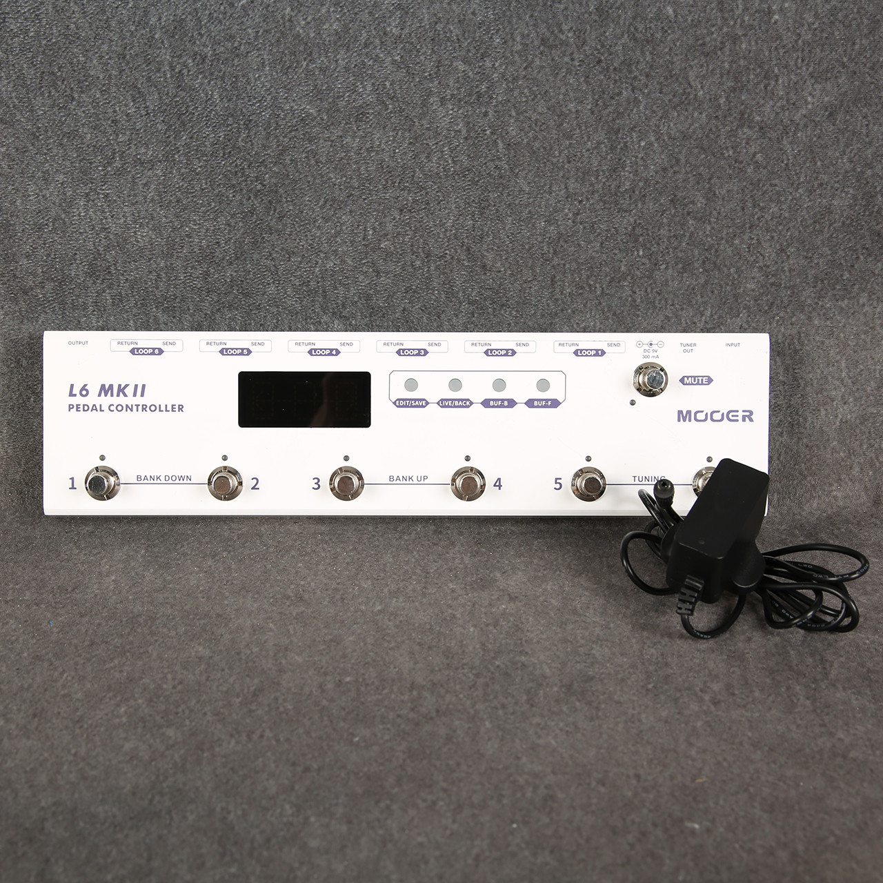 Mooer L6 MKII Pedal Controller & Switcher 2nd Hand | Rich Tone Music