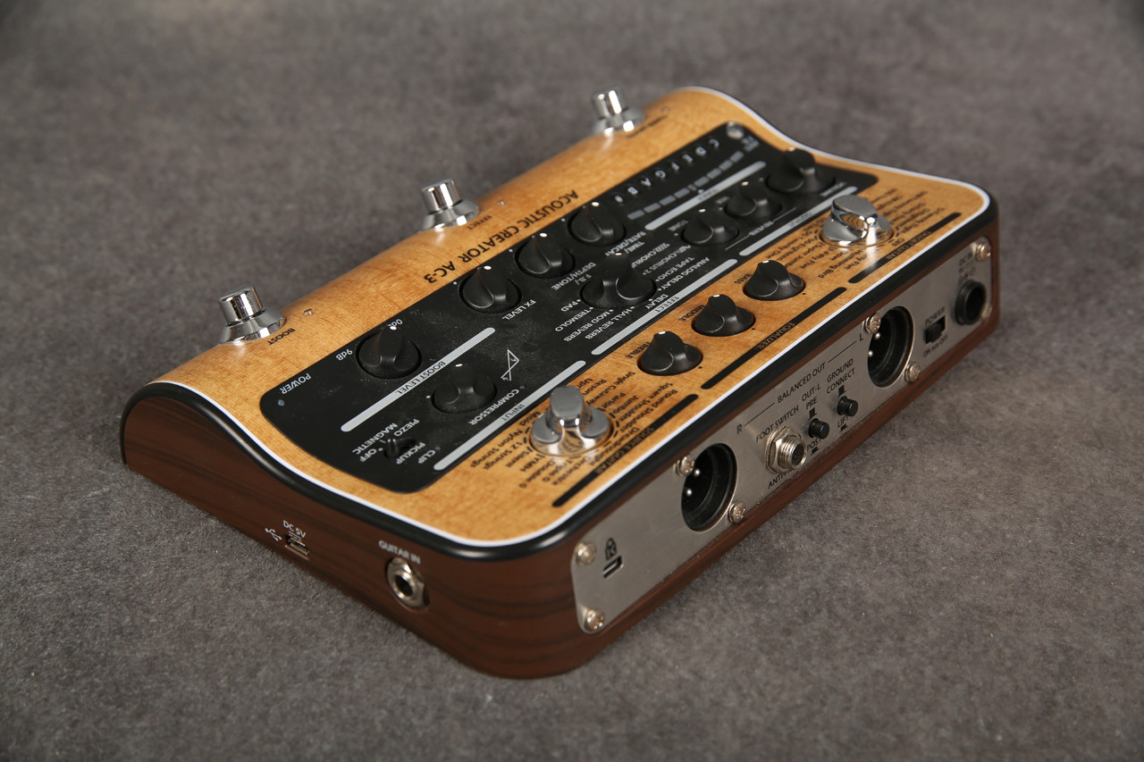 ギター ZOOM AC-3 ACOUSTIC CREATOR AC3_Slantangle2.png.
