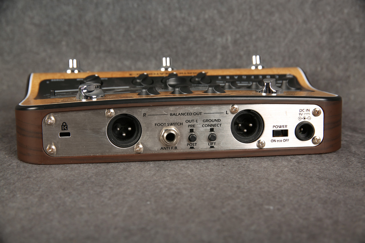 ギター ZOOM AC-3 ACOUSTIC CREATOR AC3_Slantangle2.png.