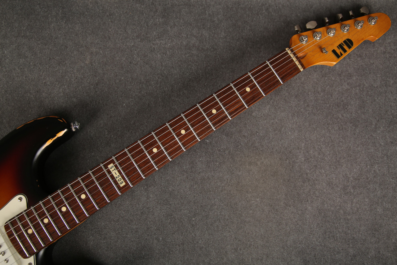 ESP LTD ST-203 Distressed 3-Tone Sunburst 2nd Hand | Rich Tone Music