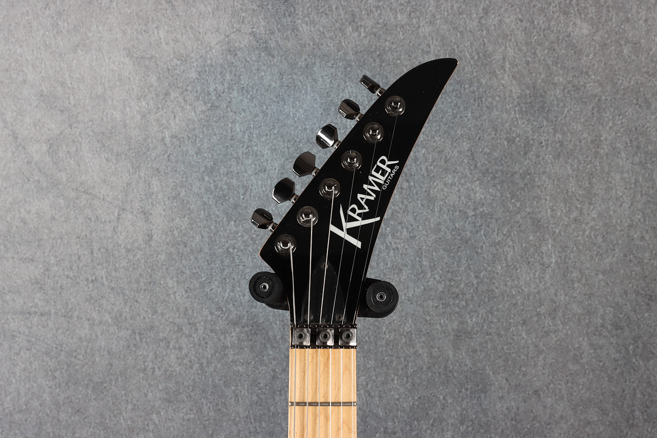 Kramer Striker SC211 Trans Purple 2nd Hand | Rich Tone Music