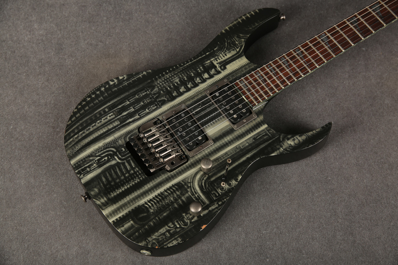 Ibanez H. R. Giger Series RGTHRG1 NY City XIX 2nd Hand
