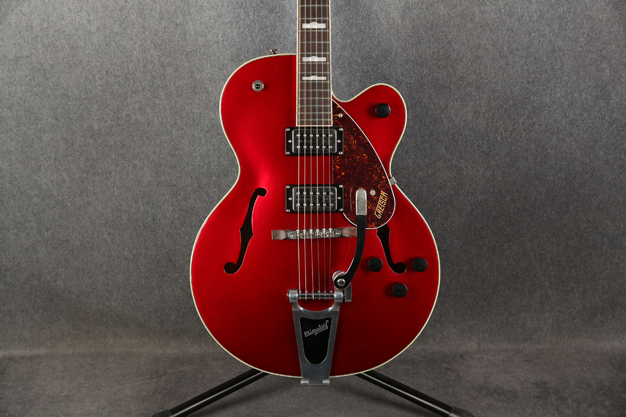 G2420T Streamliner Candy Apple Red Gretsch G2420T Streamliner in
