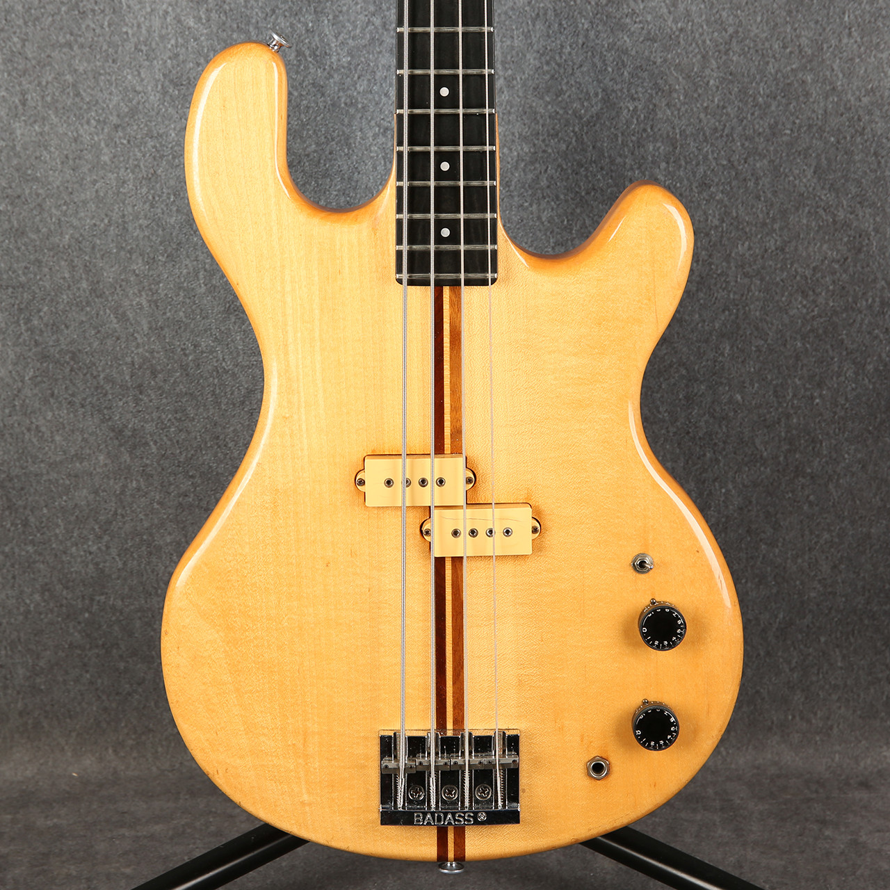 KRAMER　ベース Kramer DMZ 4001 Bass Natural 2nd Hand | Rich Tone Music