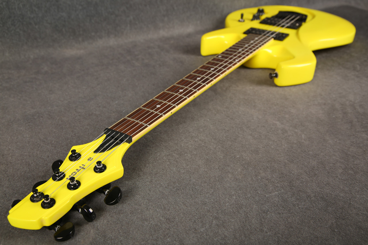 Switch Vibracell Wild II Neon Yellow 2nd Hand | Rich Tone Music