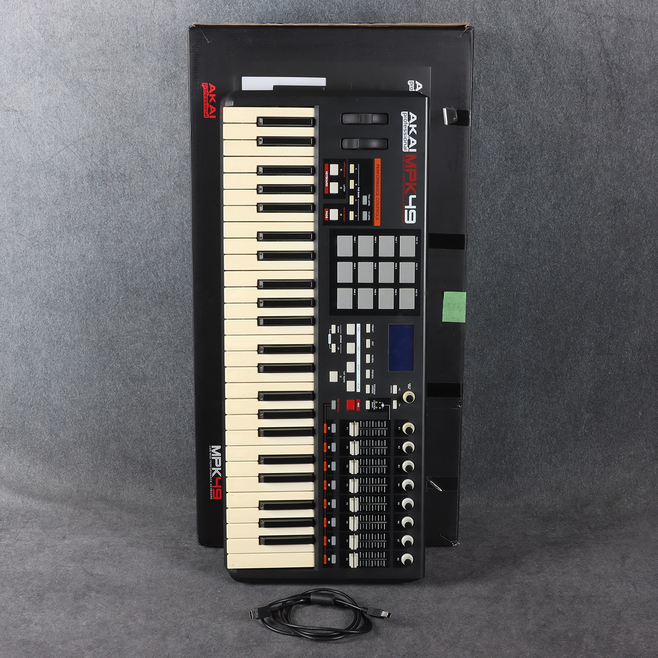 DTM・DAW akai MPK49 Amazon.com: Akai Professional MPK49 | 49-Key