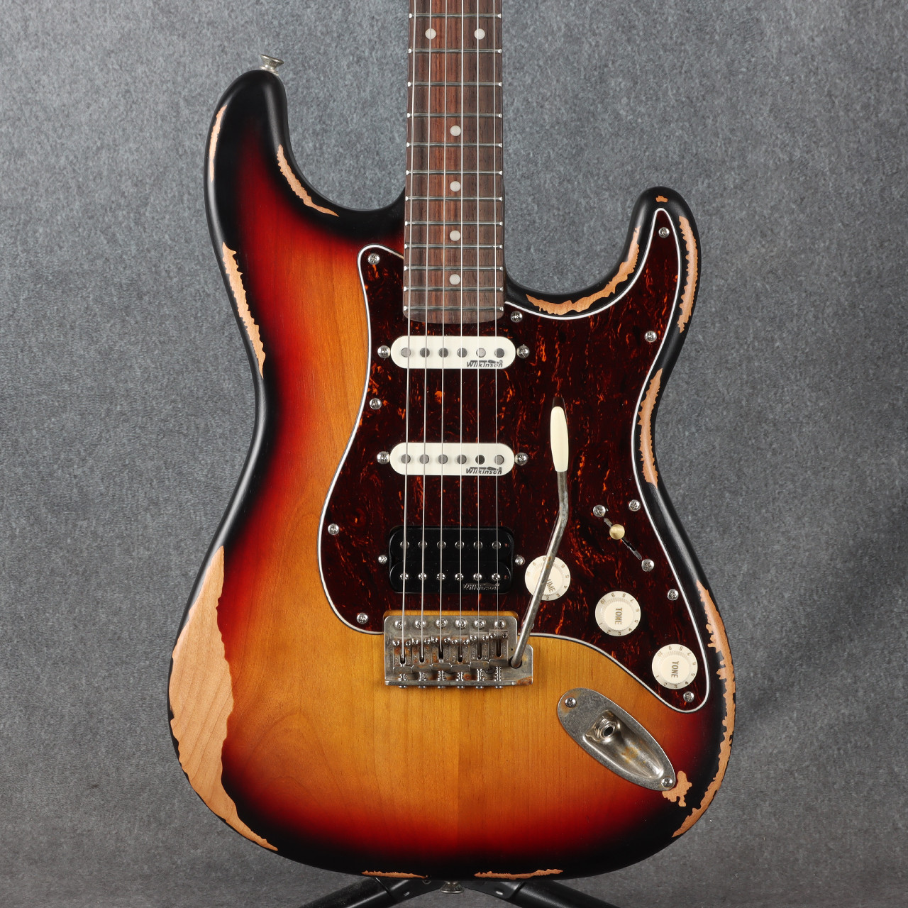 Vintage Guitars V6 ICON マルチレイヤー Vintage V6 ICON Electric Guitar Distressed Sunburst 2nd Hand
