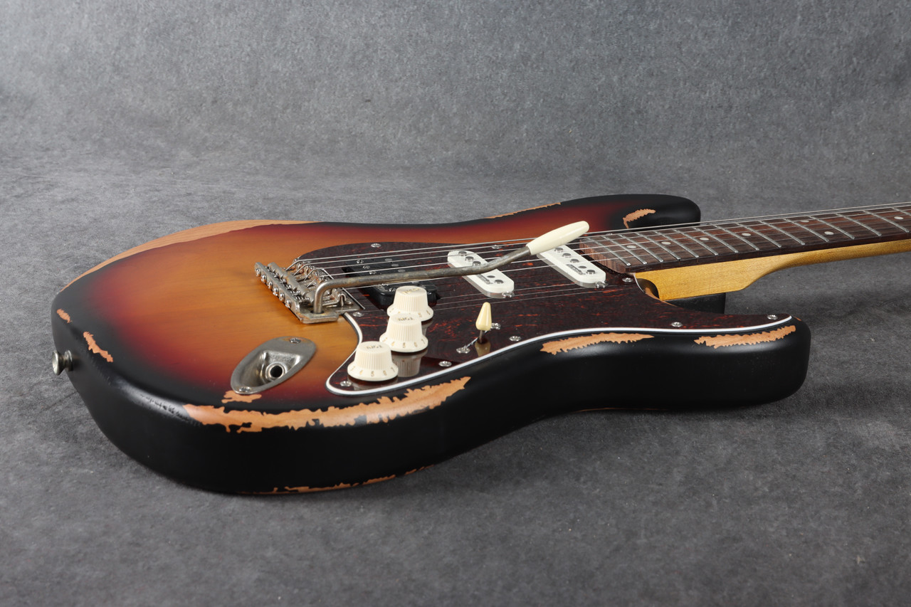 Vintage V6 ICON Electric Guitar Distressed Sunburst 2nd Hand