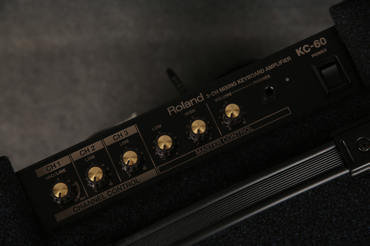 Dipsia Roland Roland KC-60 Keyboard Amp 2nd Hand | Rich Tone Music