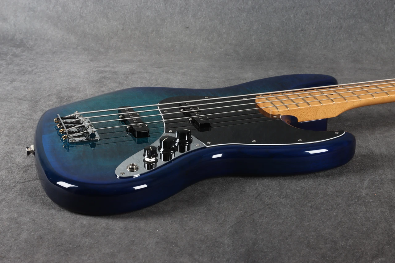 Fender Limited Edition Player II Jazz Bass Plus Top Blue Burst Ex