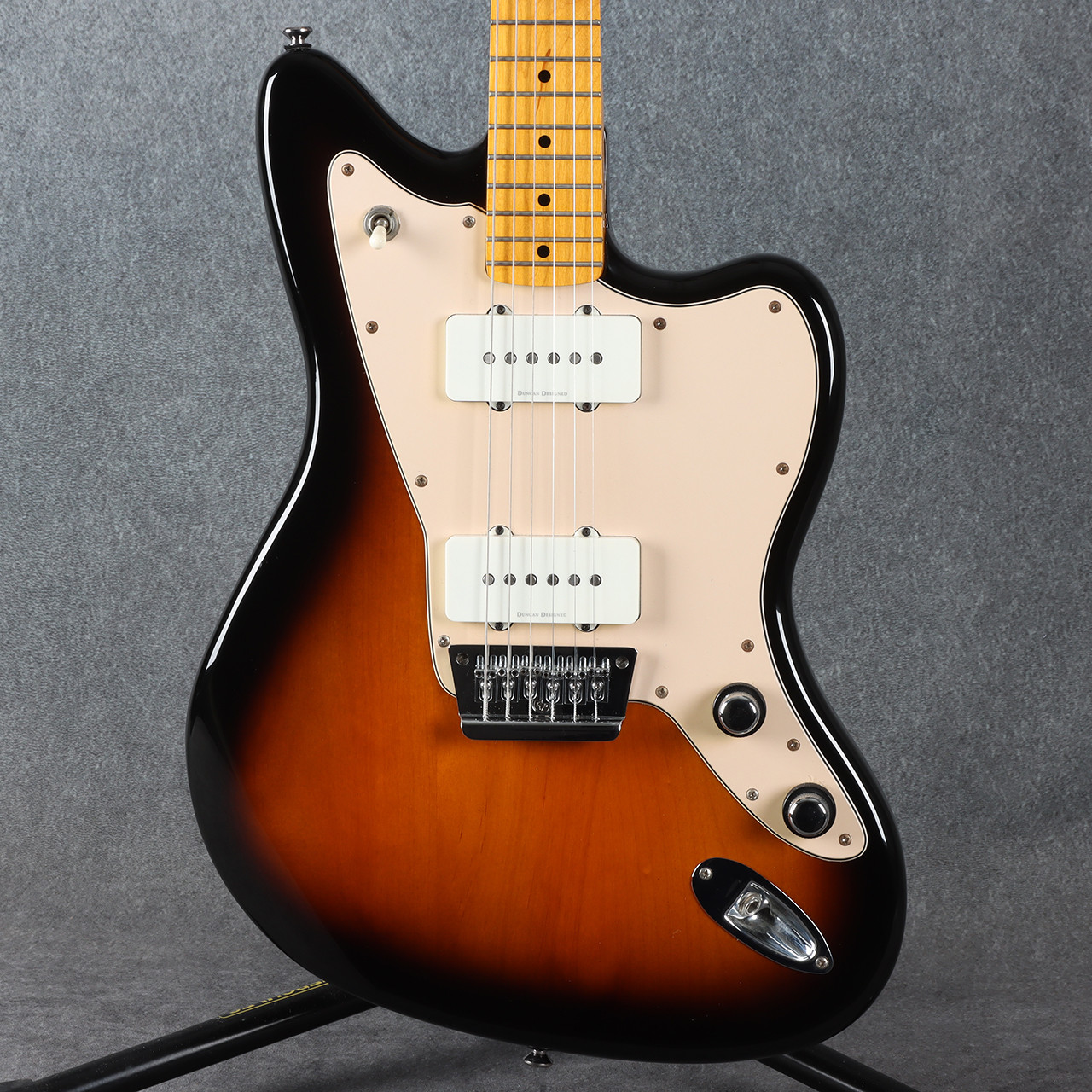 [美品] Squier vintage modified Jazzmaster Squier Vintage Modified Jazzmaster Special 2 Tone Sunburst 2nd