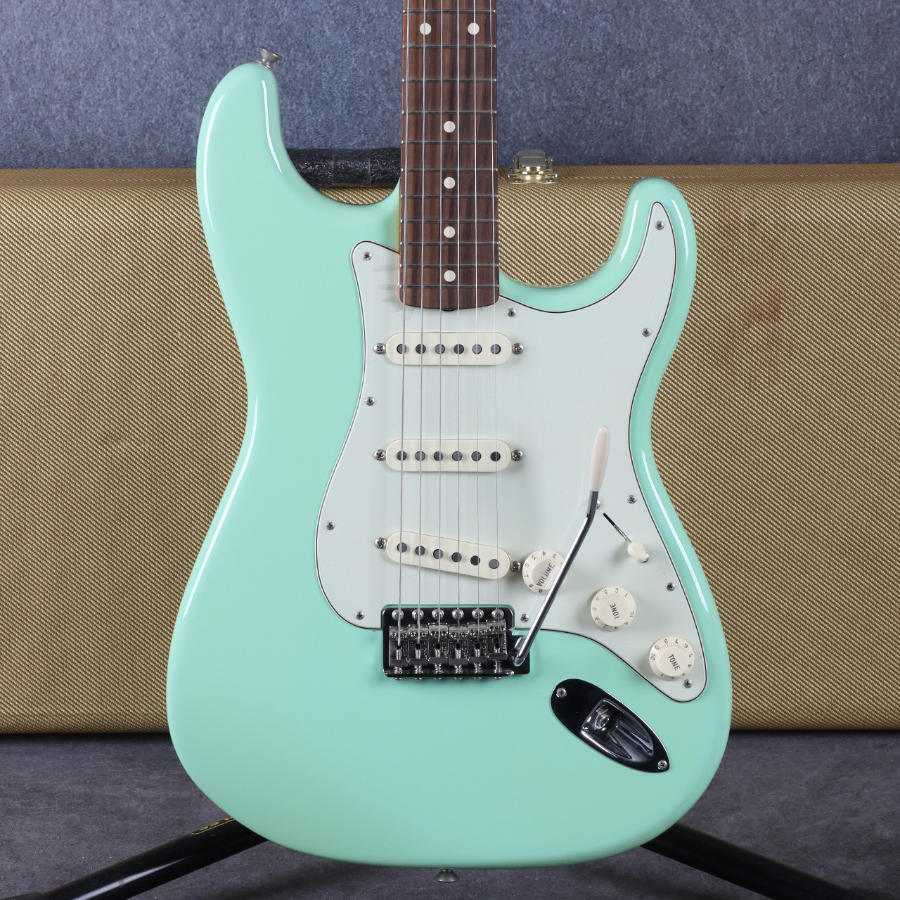 ギター Fender Mexico Stratocaster Lacquer Fender Mexican Special Edition 60s Stratocaster Lacquer Surf Green