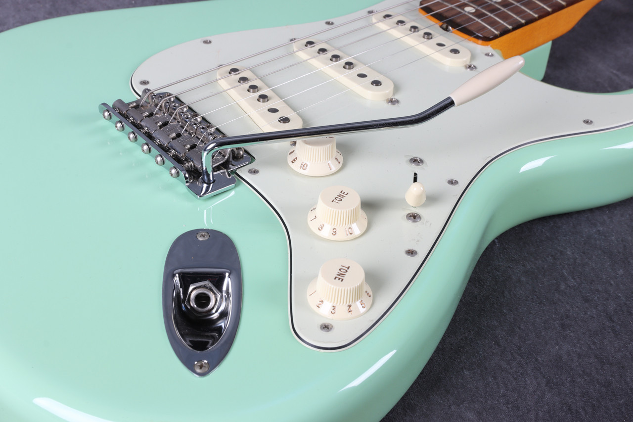 Fender Mexican Special Edition 60s Stratocaster Lacquer Surf Green