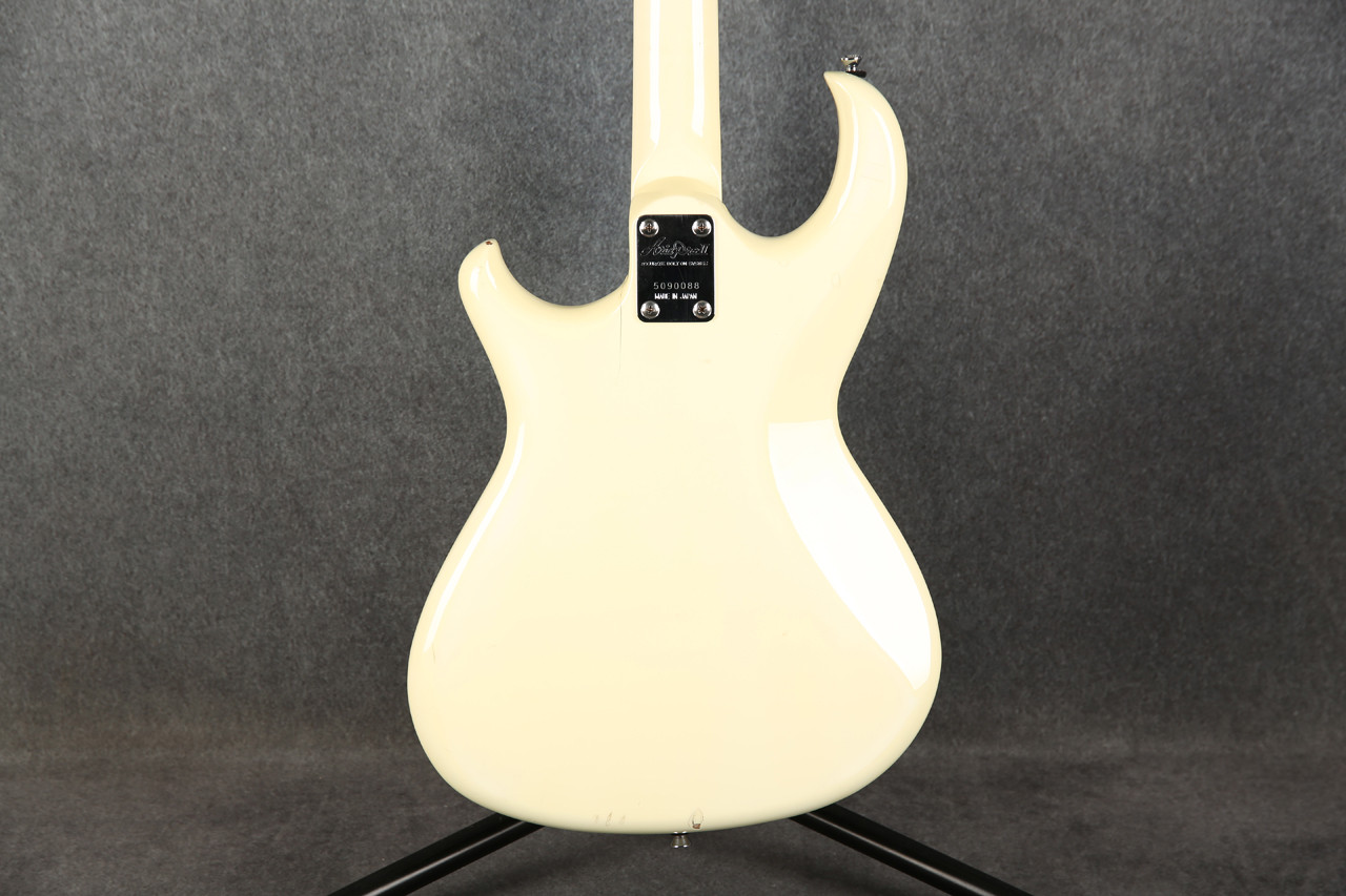 Aria Pro II RS Knight Warrior White 2nd Hand | Rich Tone Music