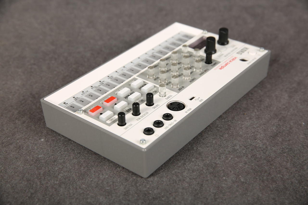 楽器・機材 KORG コルグ デジタルサンプルシーケンサー VOLCA-SAMPLE
