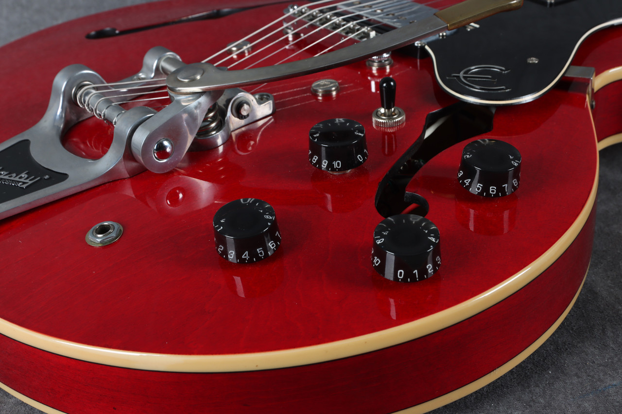Epiphone Dot Cherry Bigsby 2nd Hand | Rich Tone Music