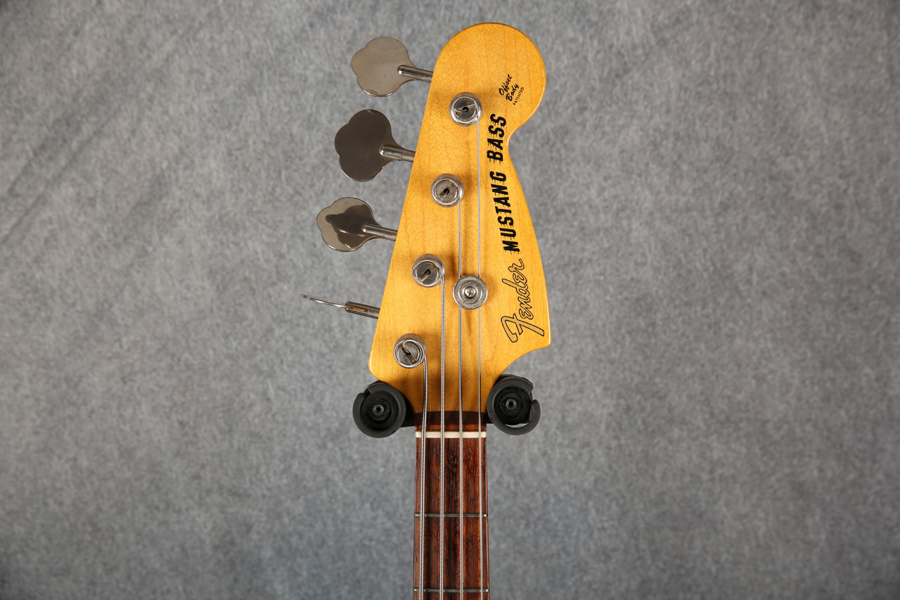 Fender Mustang Bass Made in Japan Fiesta Red 2nd Hand | Rich Tone