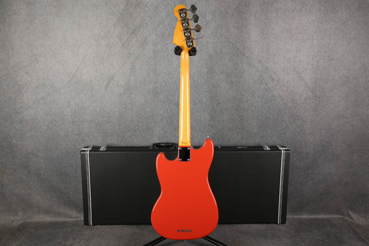 Fender Mustang Bass Made in Japan Fiesta Red 2nd Hand | Rich Tone