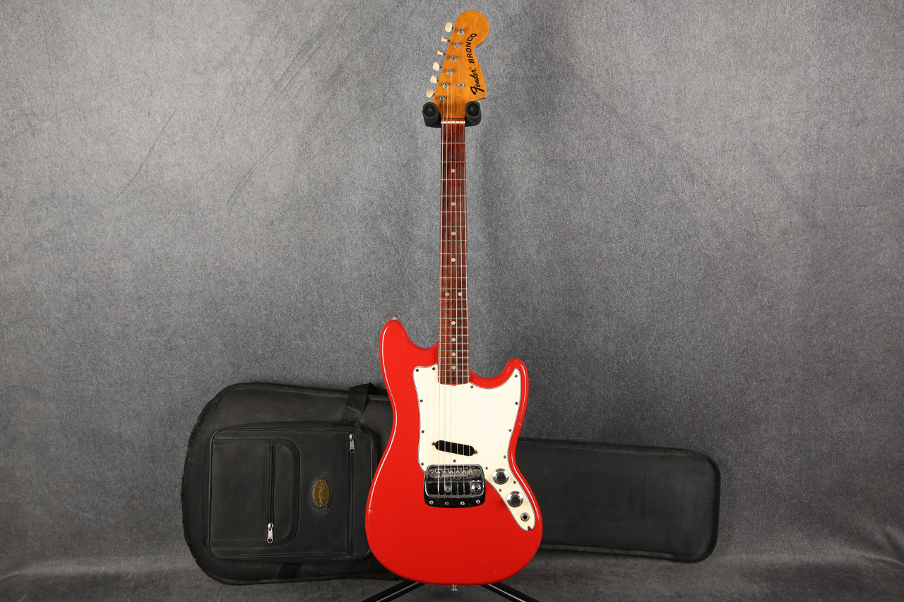 Fender Bronco 1967 Dakota Red 2nd Hand | Rich Tone Music