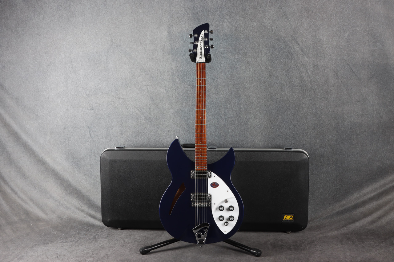 ギター Rickenbacker 330 Midnight blue 2014 Rickenbacker 330 Midnight Blue 2014 2nd Hand | Rich Tone Music