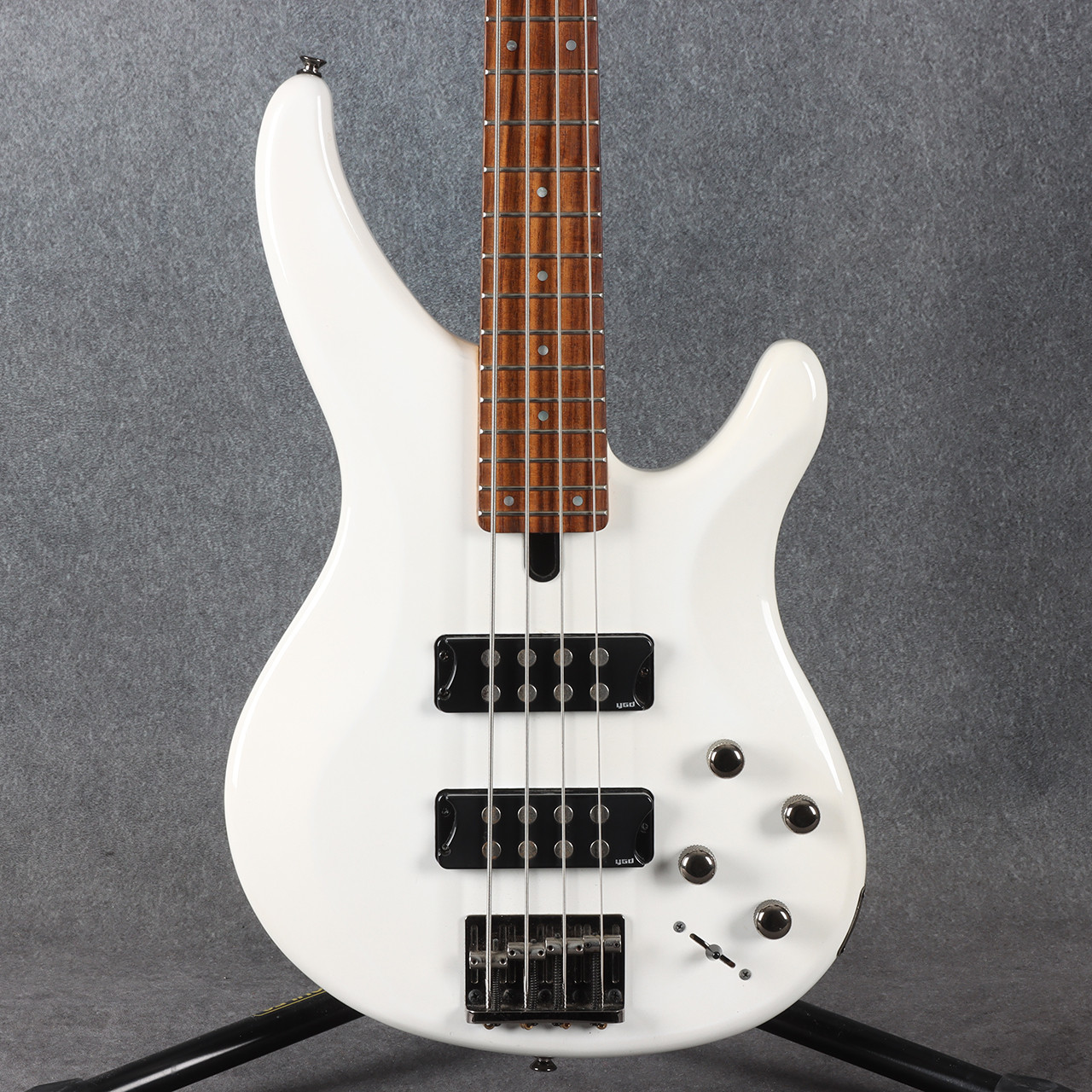 （美品）Yamaha TRBX304 White Yamaha TRBX304 White 2nd Hand | Rich Tone Music