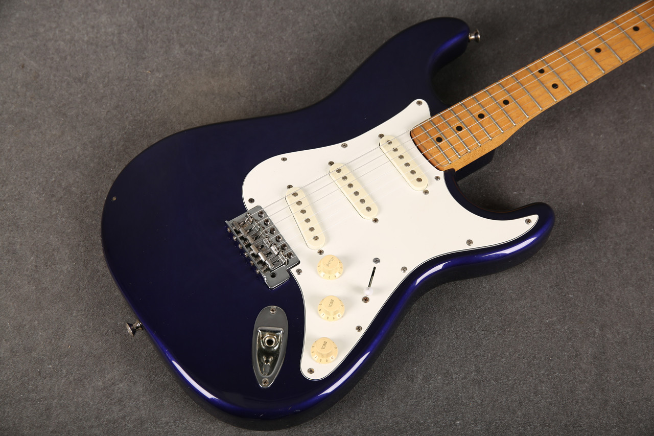 Fender FSR Mexican Standard Stratocaster Midnight Blue 2nd Hand
