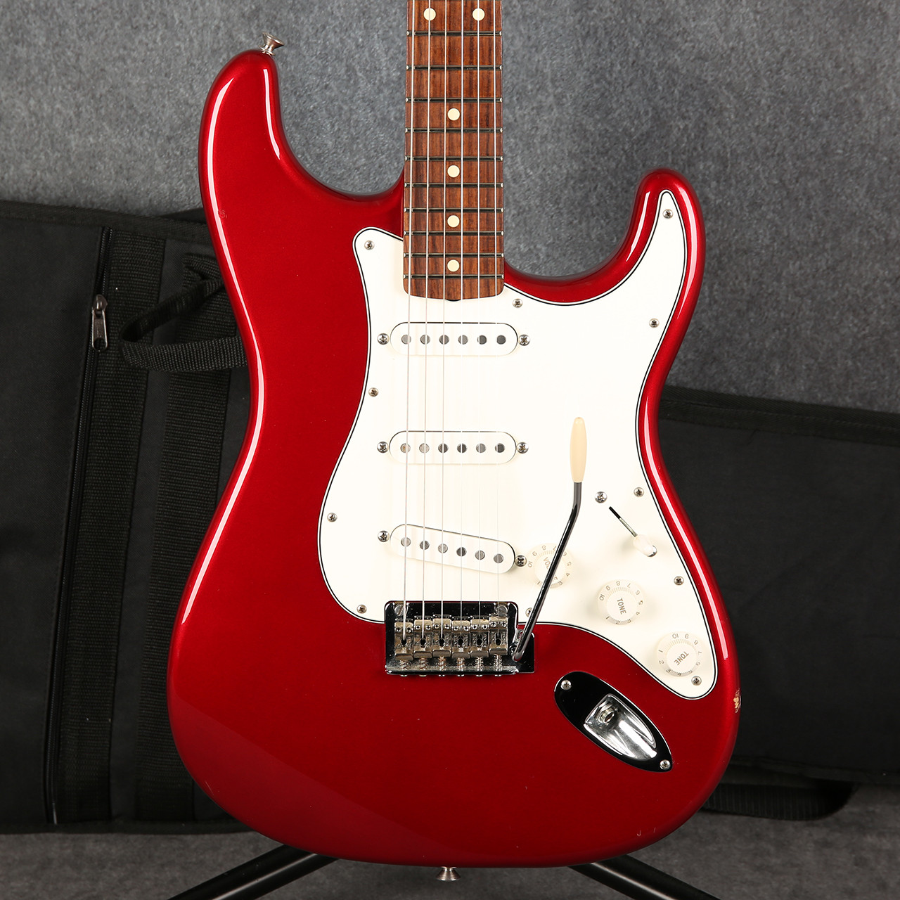 Fender Classic Player 60s Stratocaster Candy Apple Red 2nd Hand