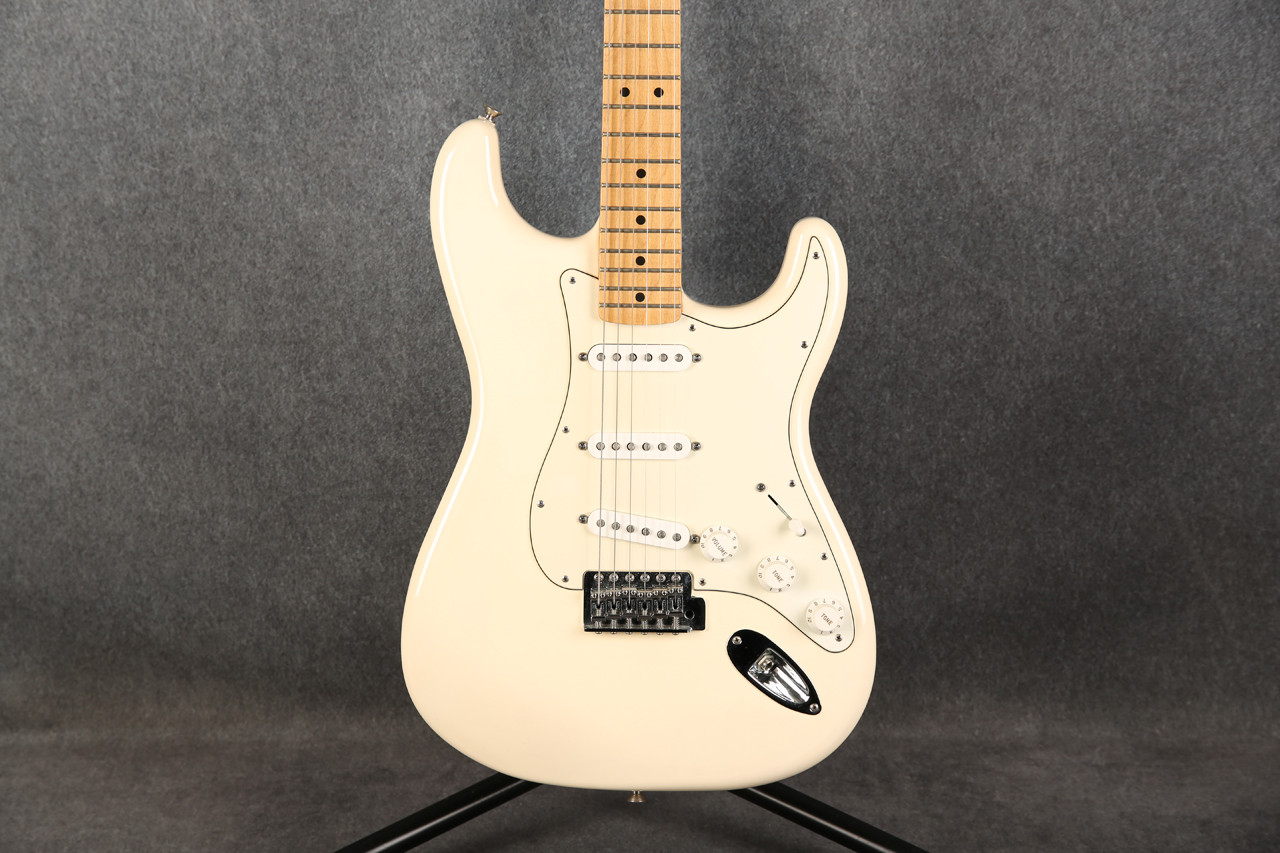 Fender Standard Stratocaster Made In Mexico Arctic White 2nd Hand