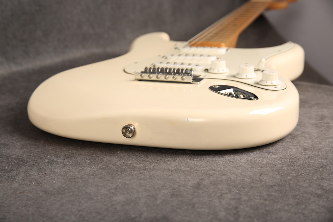 Fender Standard Stratocaster Made In Mexico Arctic White 2nd Hand