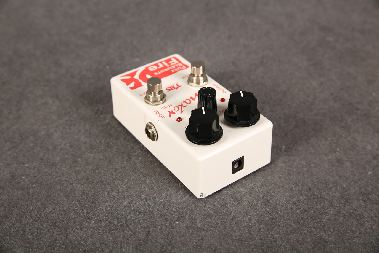 Maxon FF10 Fuzz Elements Fire Fuzz Effect Pedal 2nd Hand | Rich
