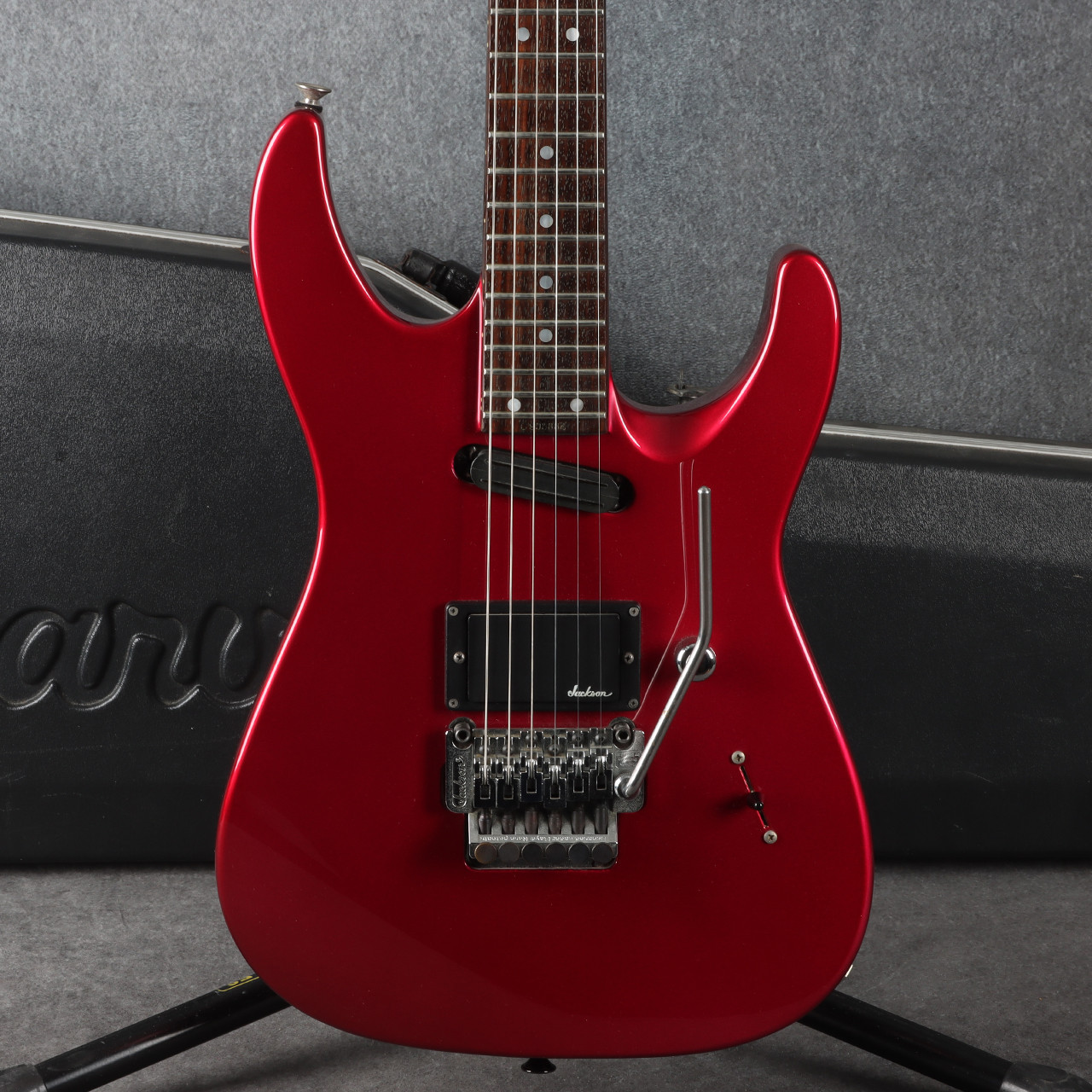 Charvel 550XL Pearl Red 2nd Hand | Rich Tone Music