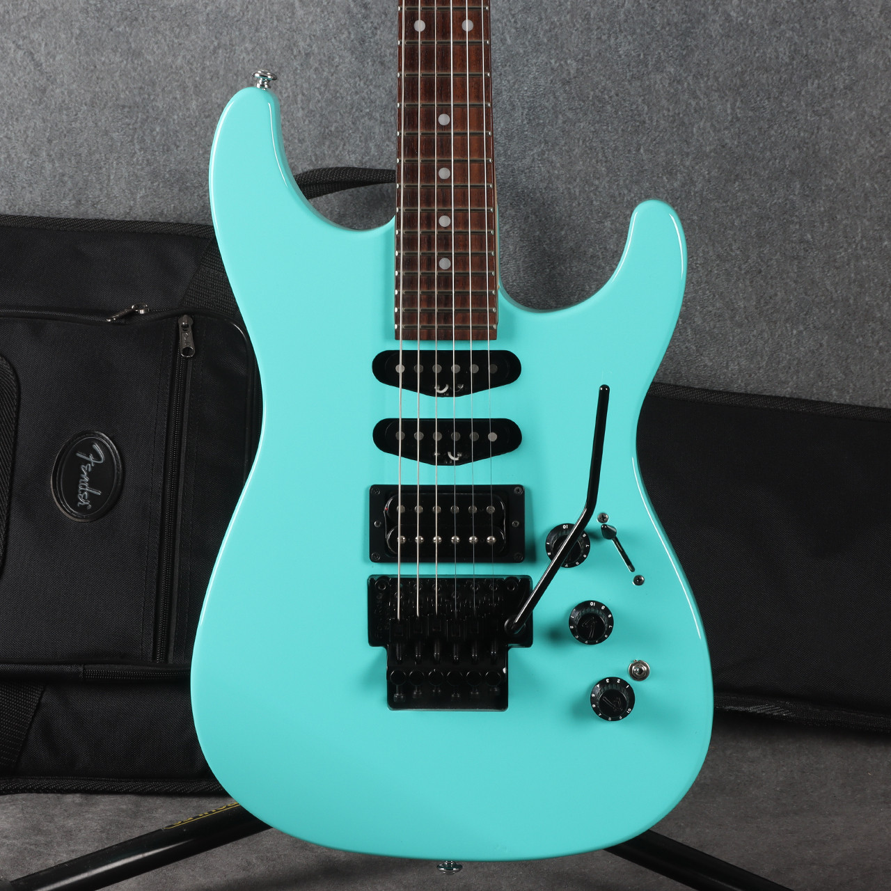 Fender HM Strat Made In Japan Ice Blue 2nd Hand | Rich Tone Music