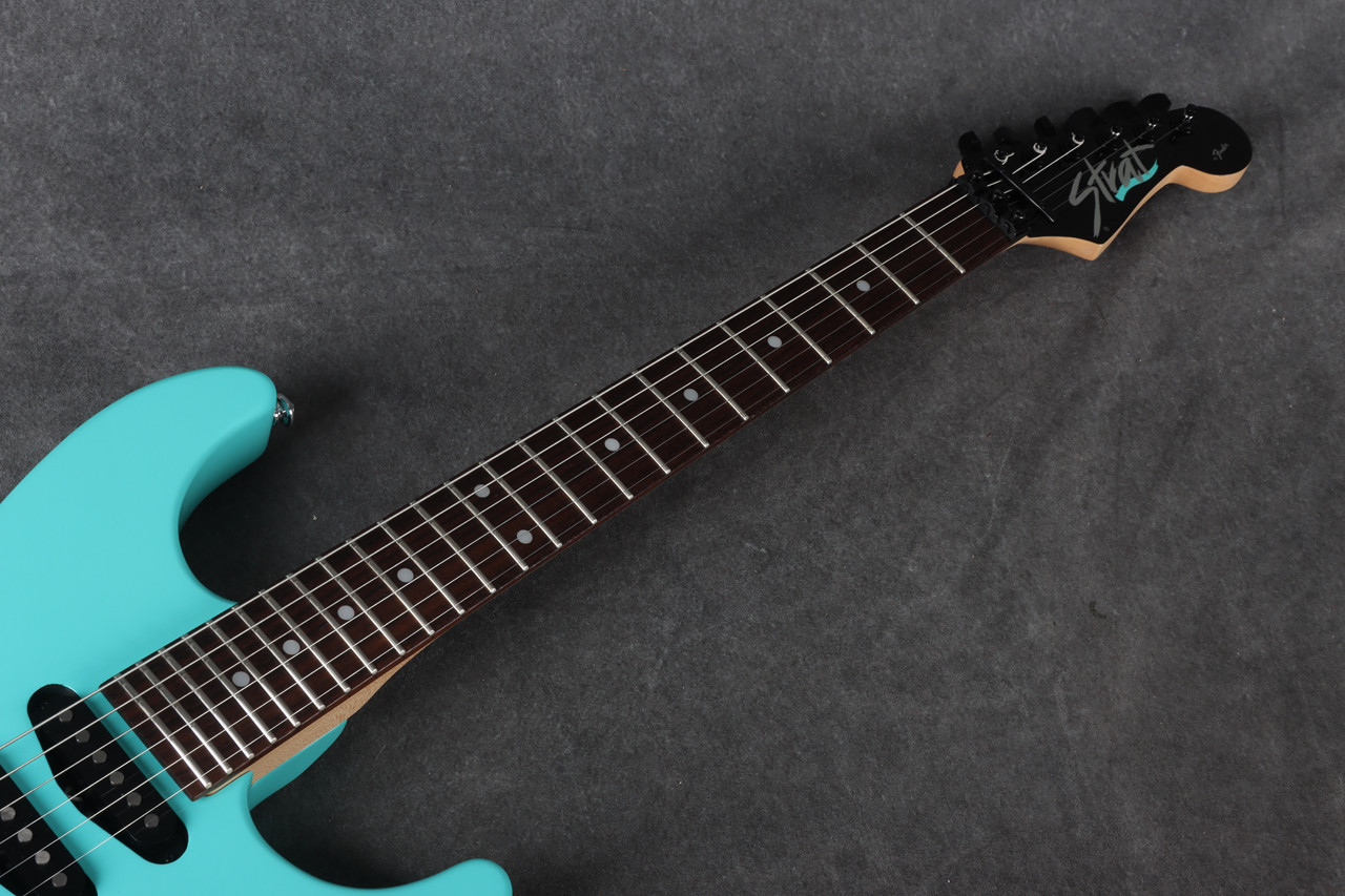 Fender HM Strat Made In Japan Ice Blue 2nd Hand | Rich Tone Music