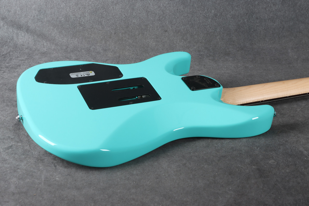 Fender HM Strat Made In Japan Ice Blue 2nd Hand | Rich Tone Music