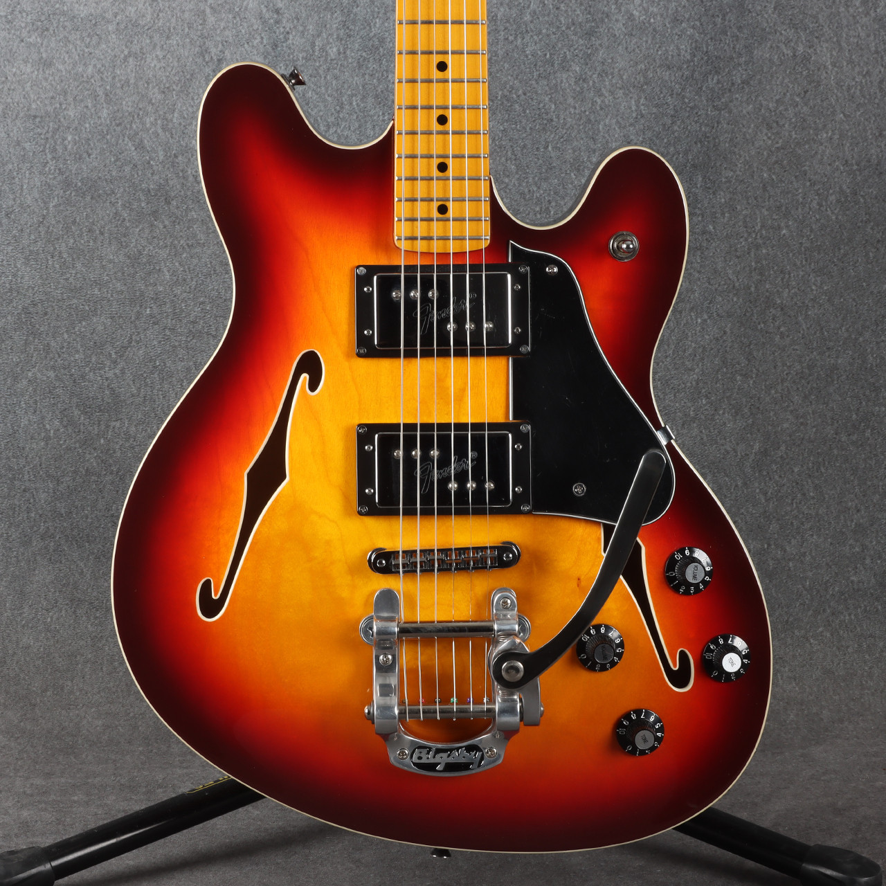 Fender Modern Player Starcaster Bigsby Sunburst 2nd Hand | Rich