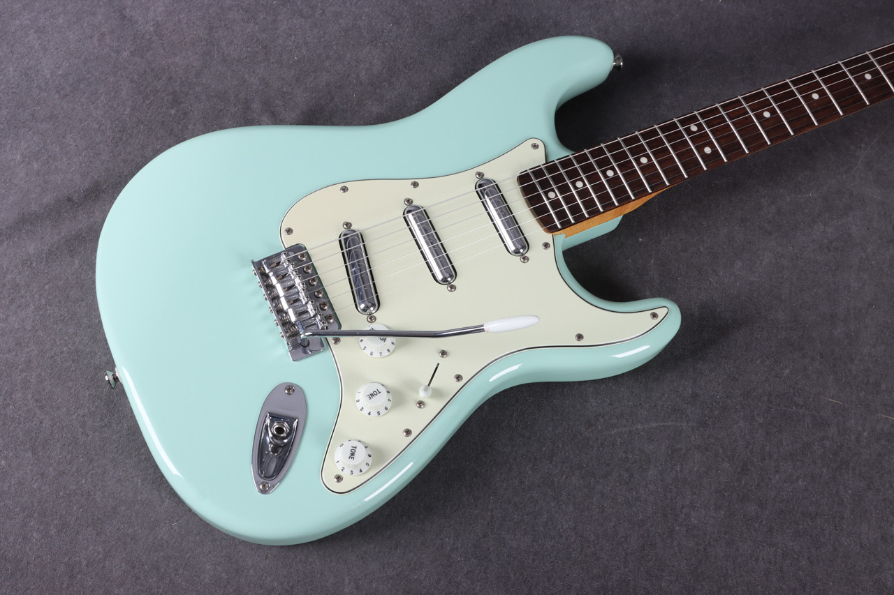 Squier Vintage Modified Surf Stratocaster- Surf Green 2nd Hand